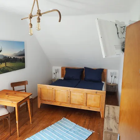 Bed and Breakfast Bergbude