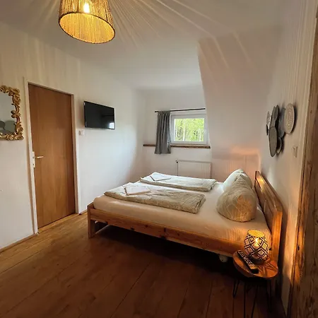 Bed & Breakfast Bergbude 3*